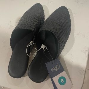 Brand new women’s flats
